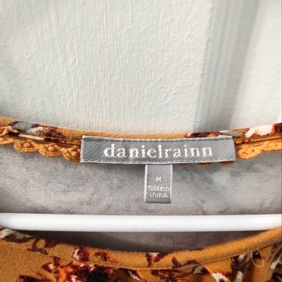 Floral Rust-Colored Long-sleeved Shirt By danielrainn. Size Medium. - Picture 4 of 5